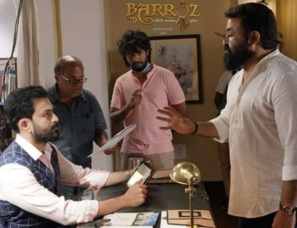 Prithviraj and Mohanlal (Barroz) 