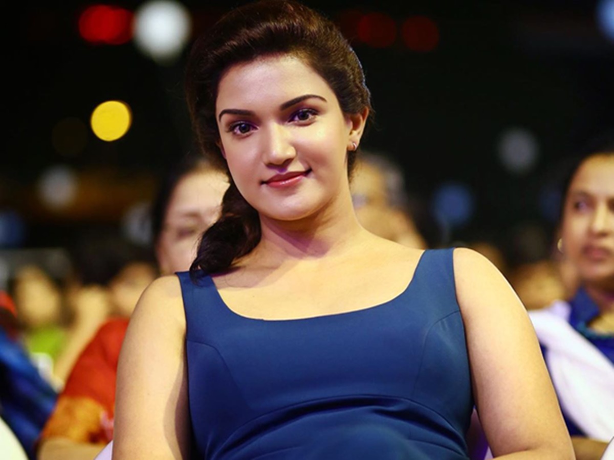 Honey Rose 