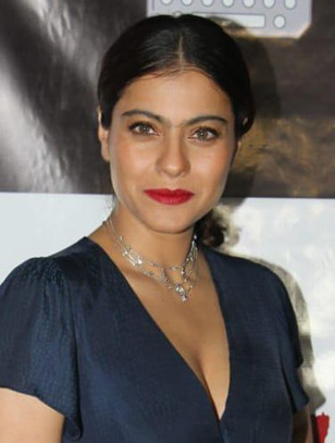 Kajol_at_the_success_party_of_Devi,_2020