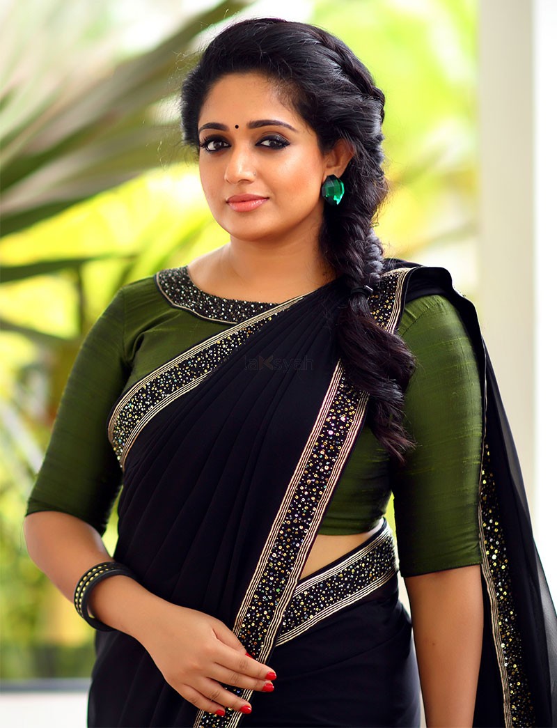 kavya-madhavan-new-photo-for-laksyah-(6)6396