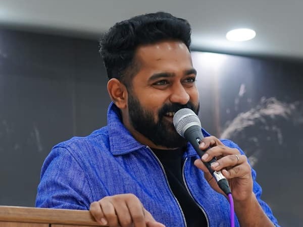 Asif Ali