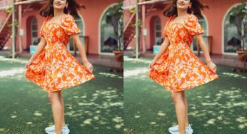ഫ്രോക്കില്‍ ക്യൂട്ട് ഗേളായി എസ്തര്‍